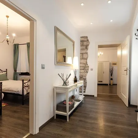 Arca Apartman *